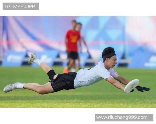 赛后分析:成都飞盘队与北京飞盘队战术灵活性对比探讨